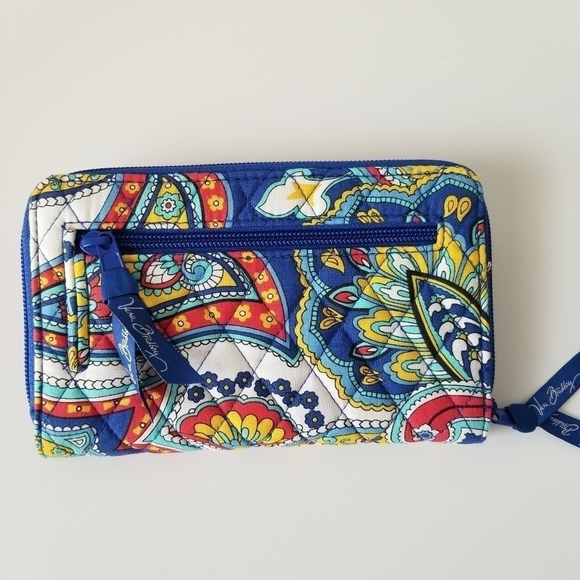NWOT Vera Bradley Turn Lock Wallet Marina Paisley Print White/Red/Blue - Picture 6 of 9
